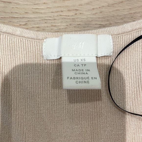 Light pink top - Picture 3 of 3